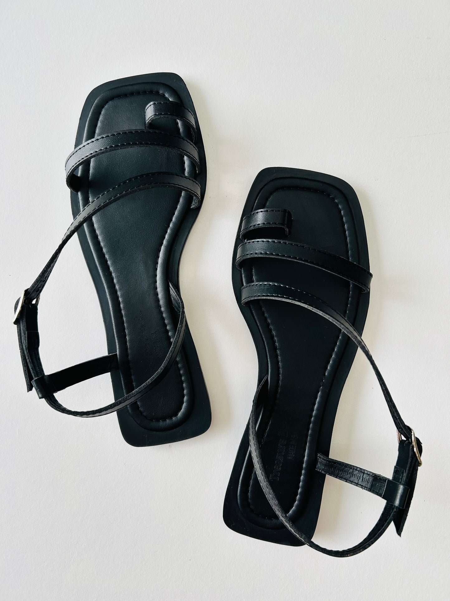 THE KINGSLEY - Black