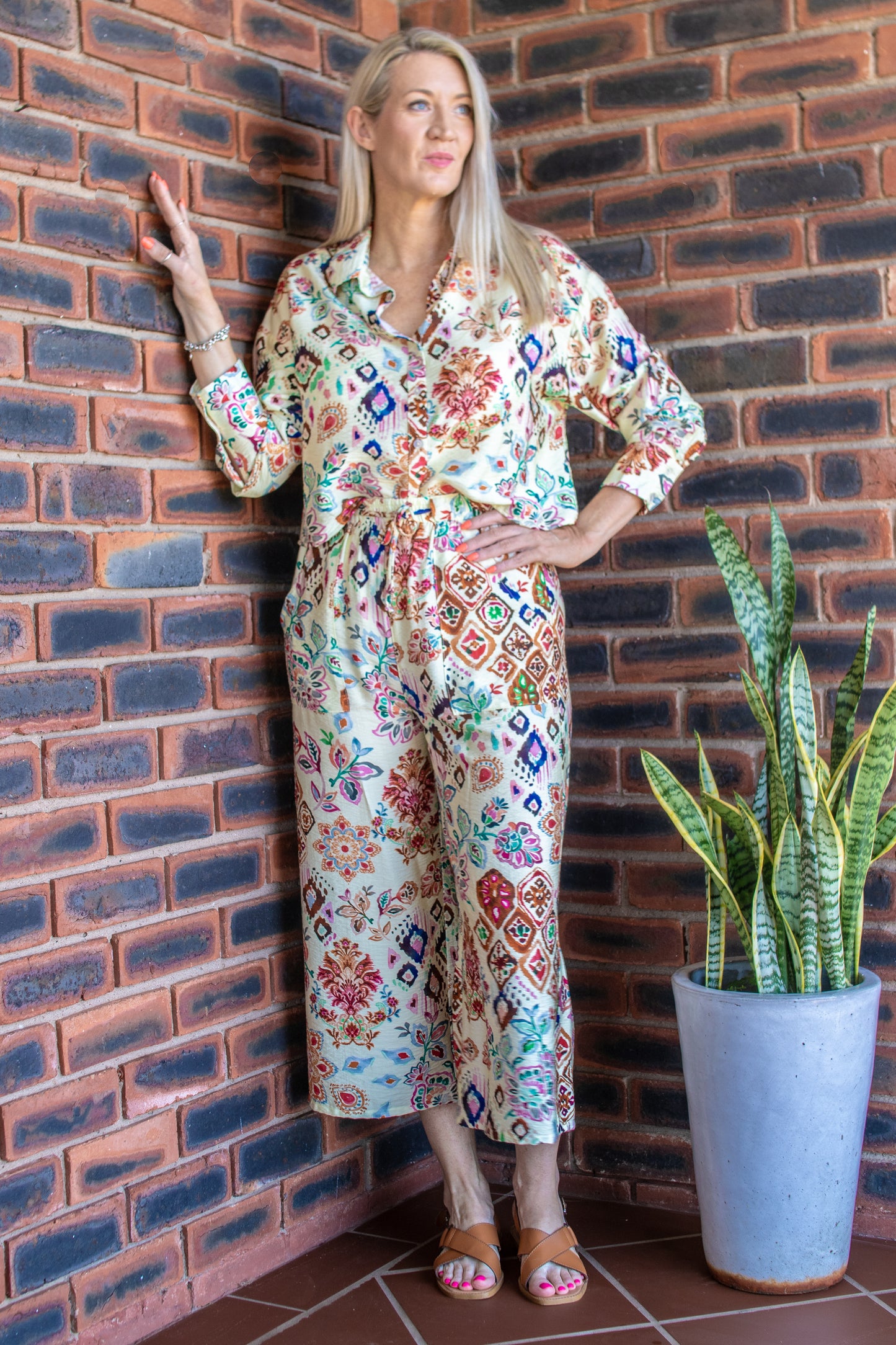 BUTTON UP BLOUSE - BOHO FLORAL
