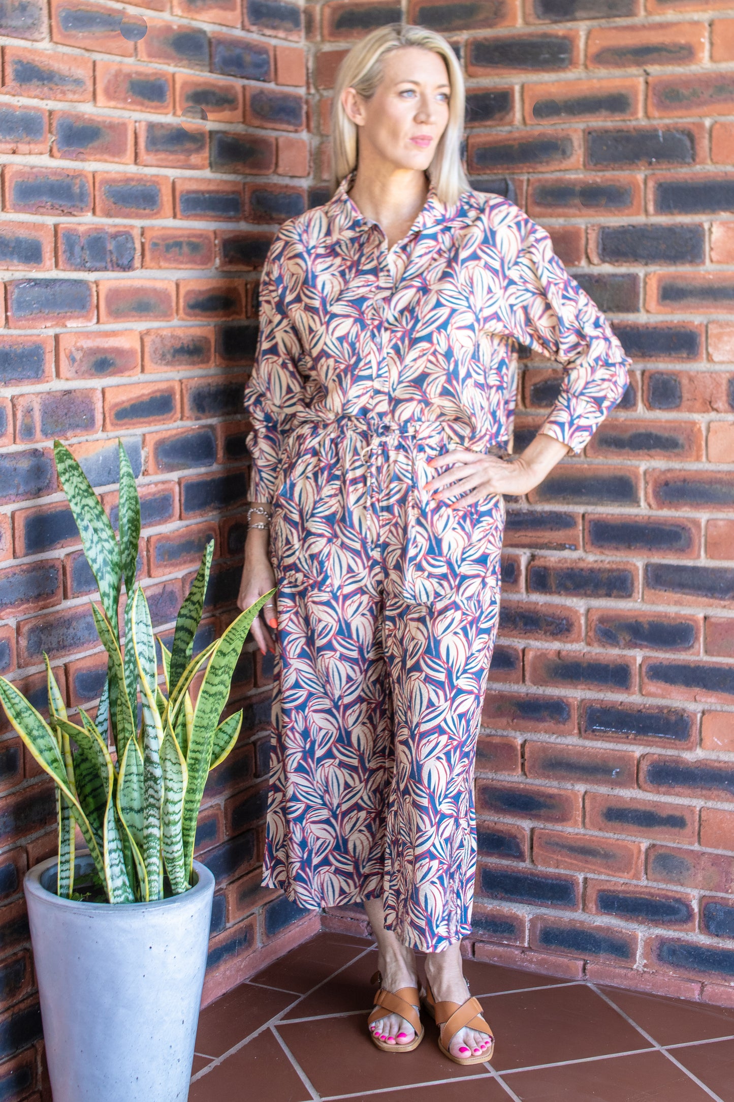 BUTTON UP BLOUSE - NAVY & RED BOTANICAL