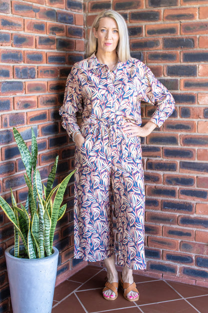 BUTTON UP BLOUSE - NAVY & RED BOTANICAL