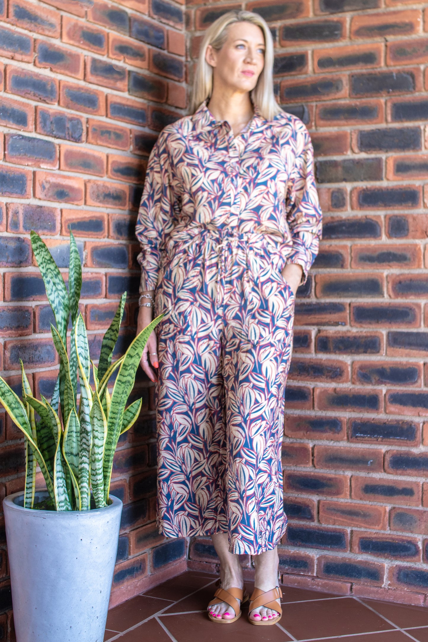 PANTS - NAVY & RED BOTANICAL