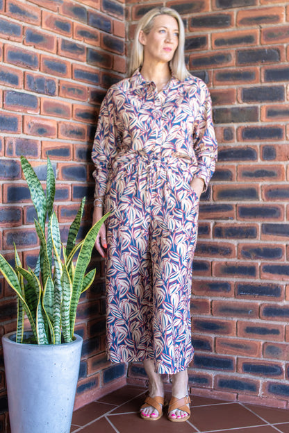 PANTS - NAVY & RED BOTANICAL