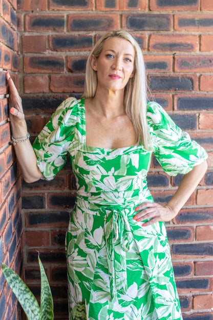 TOP - GREEN AND WHITE FLORAL