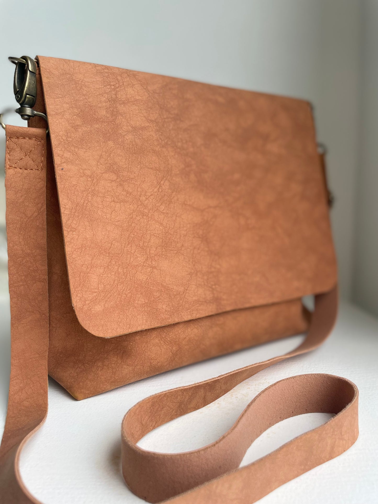 THE EVERYDAY SLING