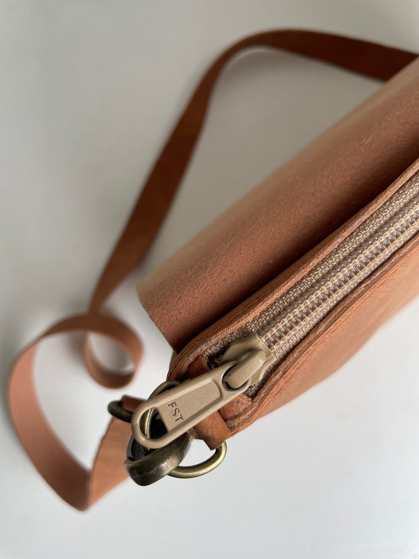 THE EVERYDAY SLING