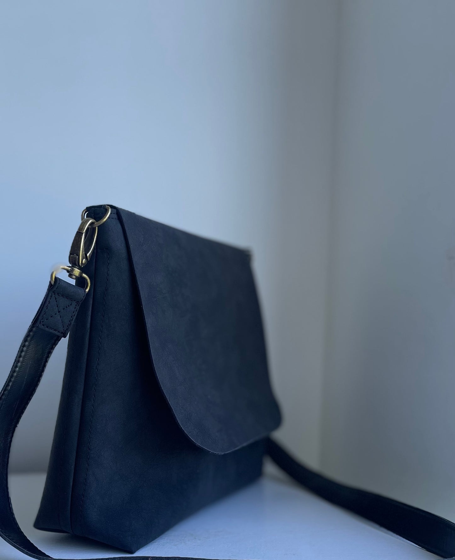 THE EVERYDAY SLING