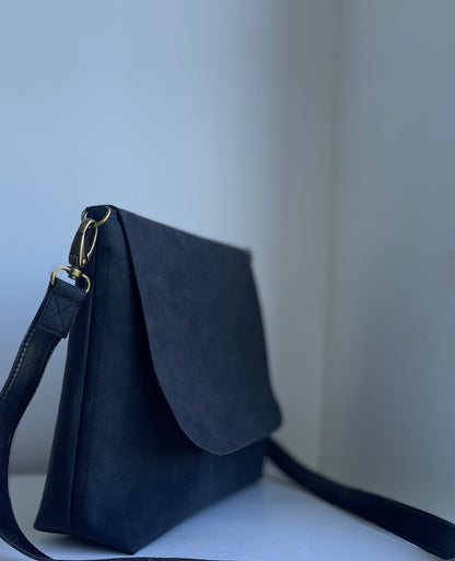 THE EVERYDAY SLING