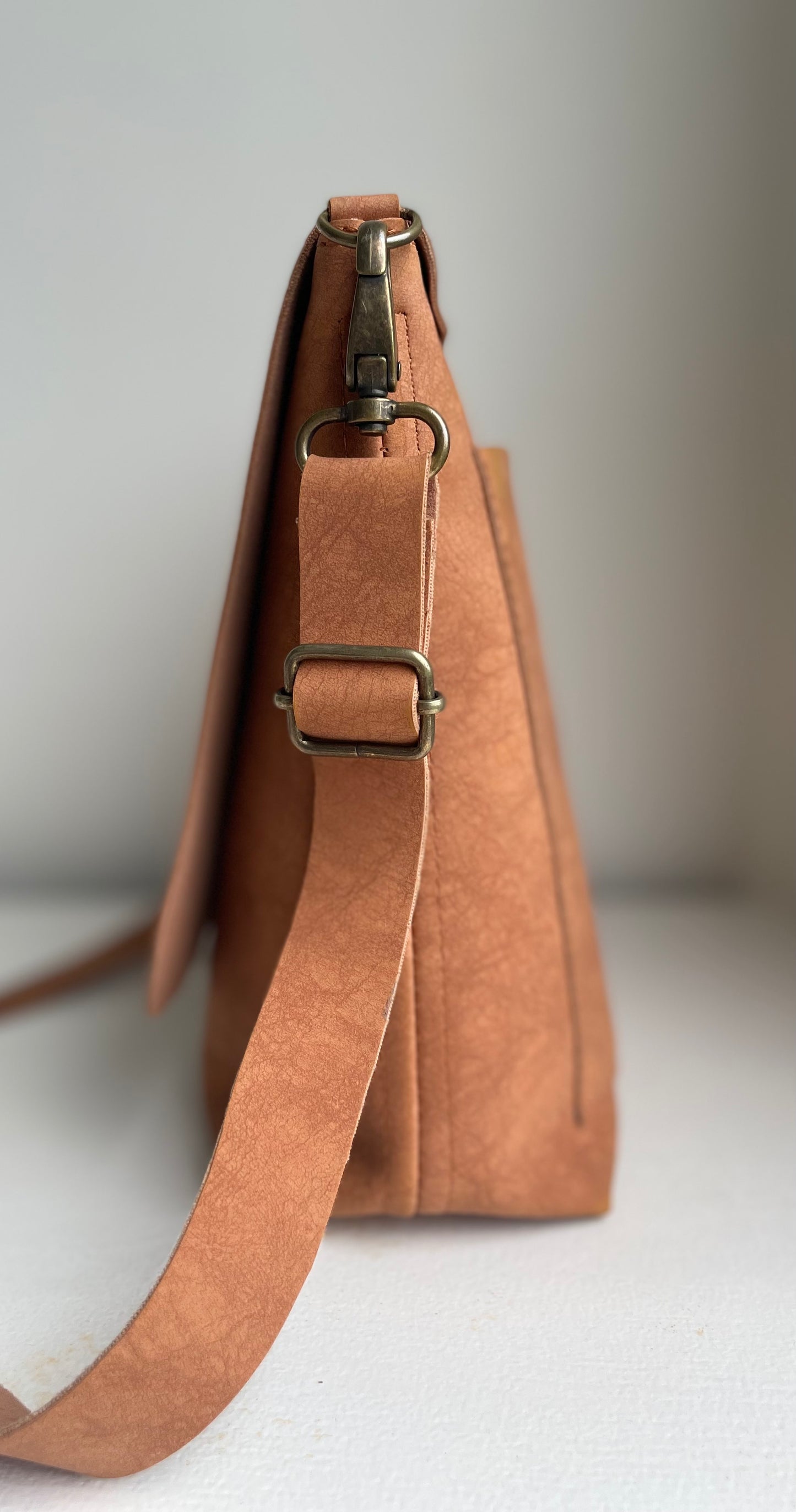 THE EVERYDAY SLING