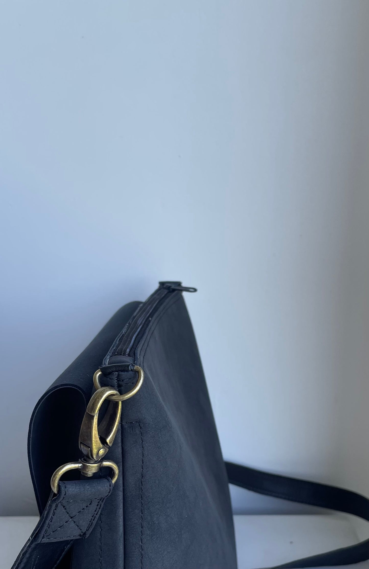 THE EVERYDAY SLING