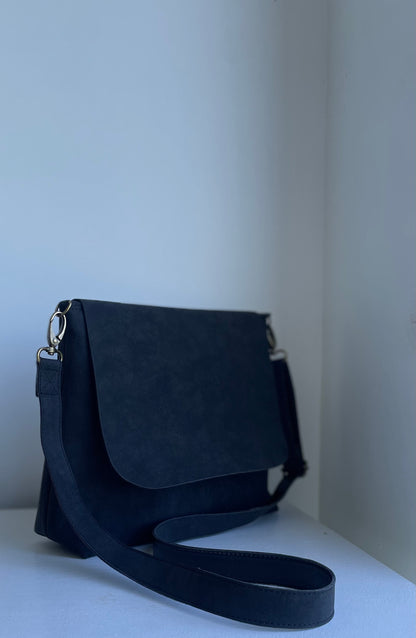 THE EVERYDAY SLING