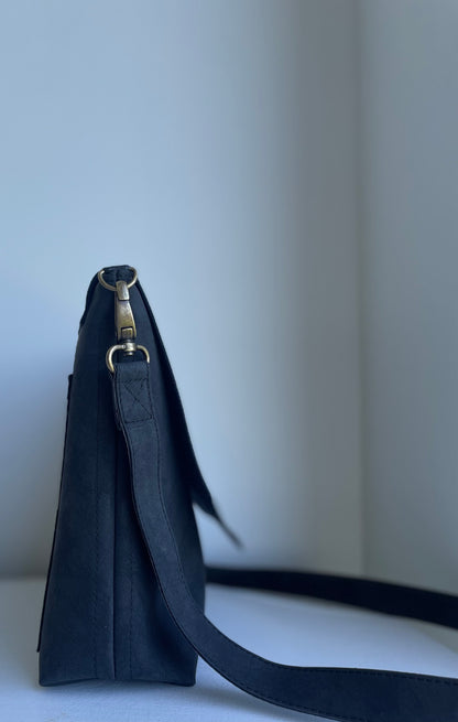 THE EVERYDAY SLING